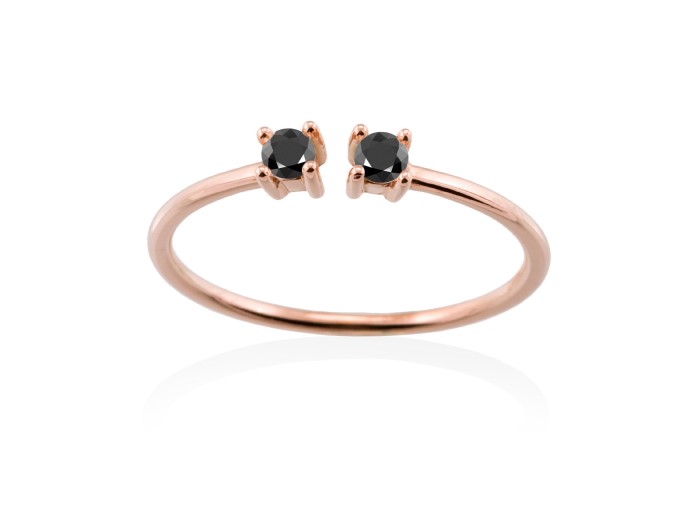 Anillo  en Oro 18Kt. y diamantes