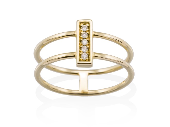 Anillo  en Oro 18Kt. y diamantes