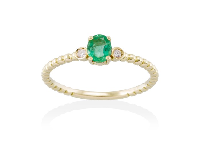 Anillo  en Oro 18Kt. y diamantes