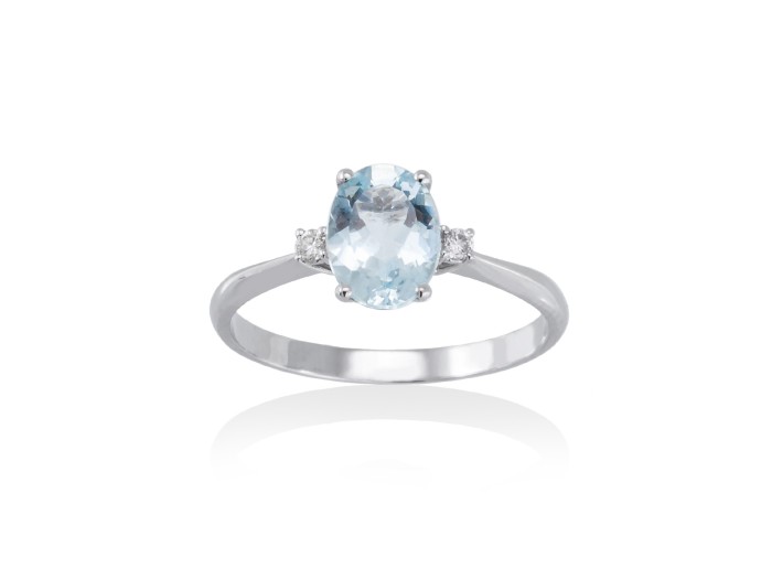 Anillo  en Oro 18Kt. y diamantes