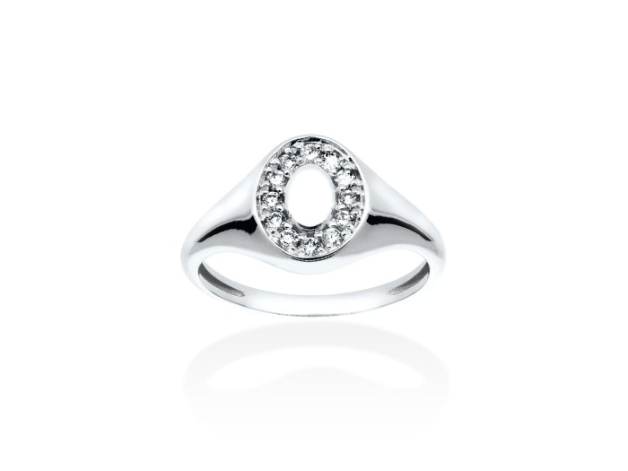 Anillo   en Oro amarillo 18Kt y diamantes