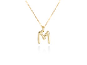 Colgante letra M en oro amarillo 18kt
