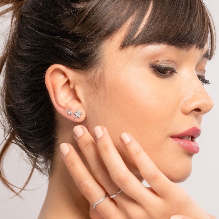 Piercing LUNA  in 18Kt yellow Gold and diamonds