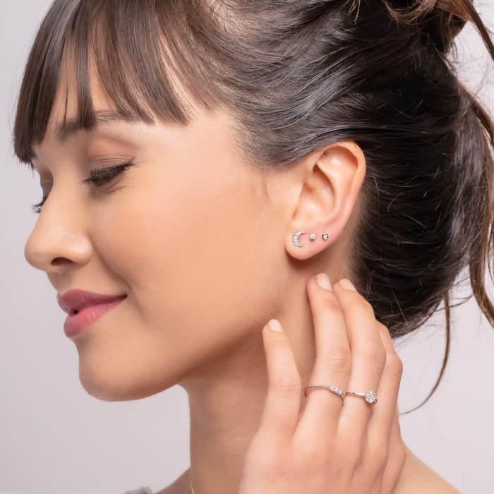 Piercing SOLITAIRE  in 18Kt yellow Gold and diamond