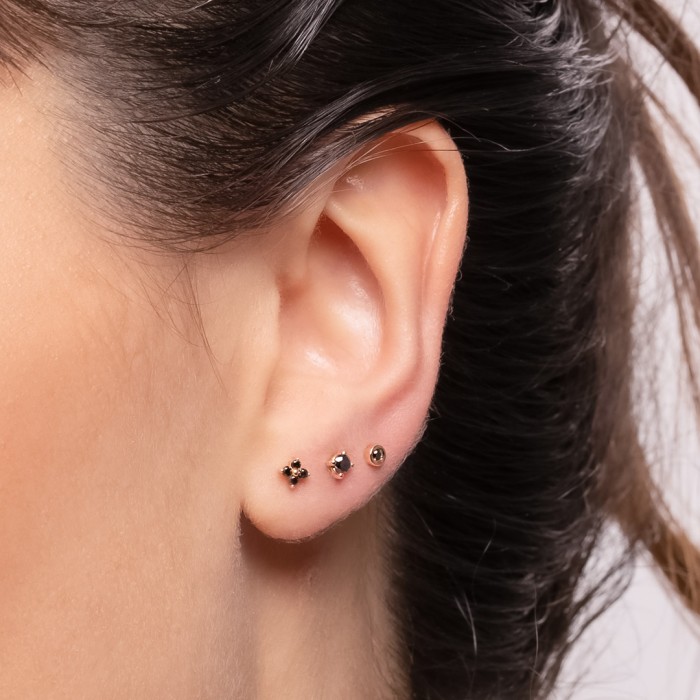 Piercing CHATON MINI in 18kt Gelbgold und schwarzer Diamant