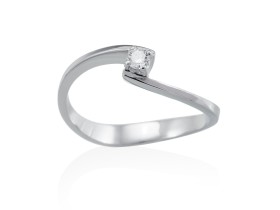 Anillo  en Oro 18Kt. y diamantes