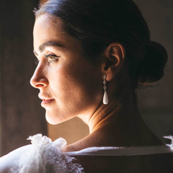 Pendientes de plata vintage largos con ágata blanca