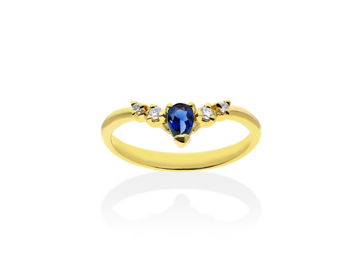 Ring   in 18kt yellow Gold and diamonds